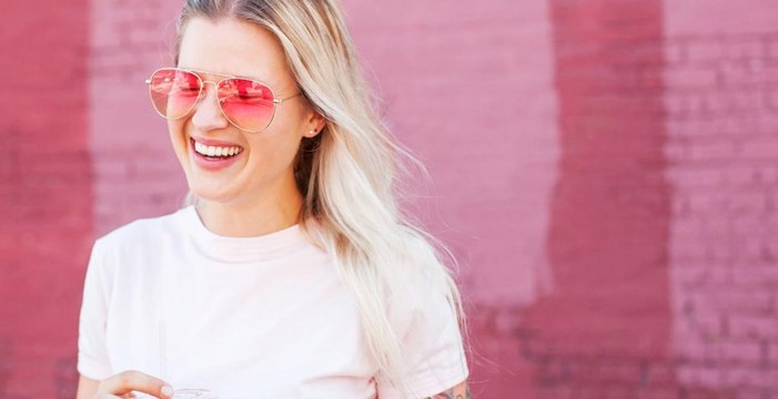 FEMME ACTUELLE - Quelle couleur de soutien-gorge porter sous du blanc ? (Vous allez être surprise !)