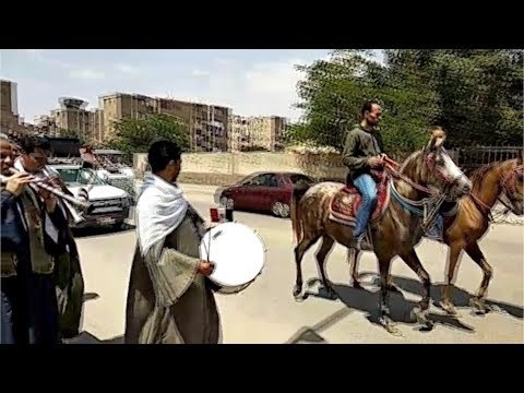 مزمار بلدي يجوب مدينة السلام لتشجيع المواطنين على النزول للاستفتاء