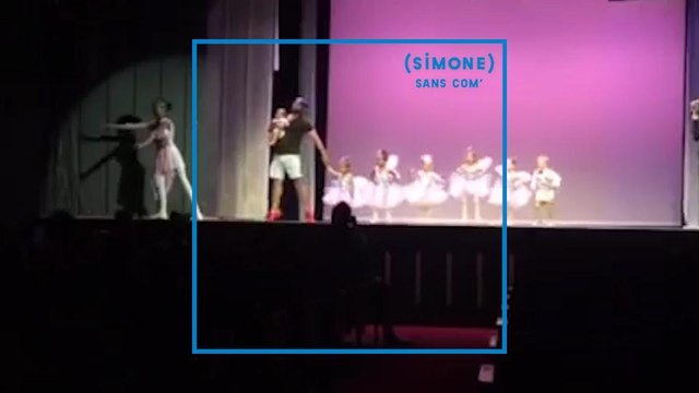 SIMONE : Un père danse avec sa fille terrifiée lors du spectacle de danse