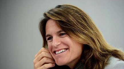 FEMME ACTUELLE - Amélie Mauresmo star de Roland-Garros entourée de ses enfants Aaron et Ayla