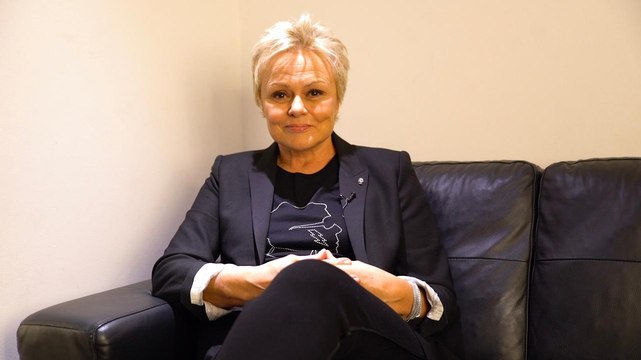 FEMME ACTUELLE - Les droits des femmes vus par... Muriel Robin