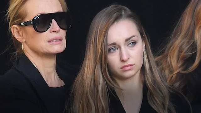 FEMME ACTUELLE - Testament de Johnny Hallyday : Emma Smet affectée