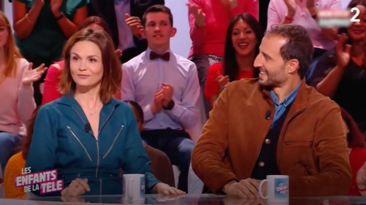 FEMME ACTUELLE - Barbara Schulz et Arié Elmaleh très embarrassés devant une vidéo de l'actrice nue