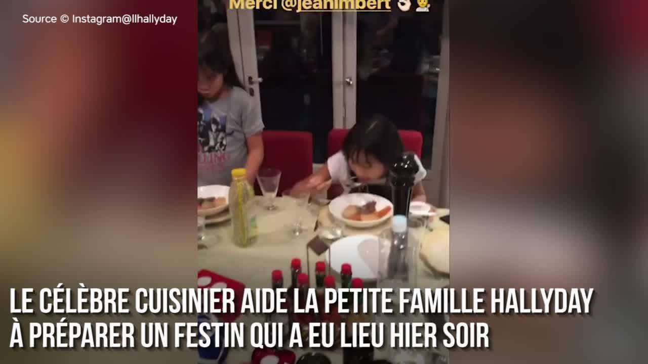 FEMME ACTUELLE - La famille Hallyday réunie autour de Johnny pour un repas festif