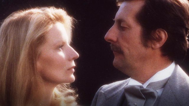 FEMME ACTUELLE - Jean Rochefort : qui sont les femmes de sa vie ?