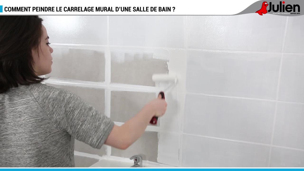 Peinture de salle de bain : comment relooker le carrelage mural : Femme  Actuelle Le MAG