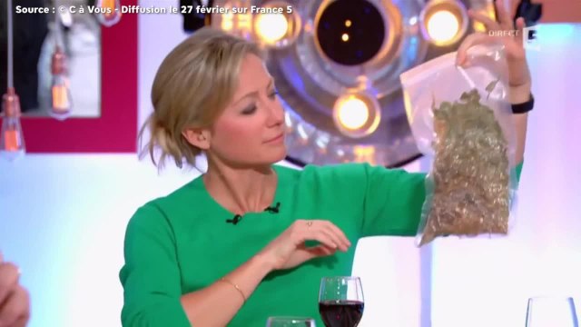 FEMME ACTUELLE - Découvrez l'étonnant cadeau de Michel Cymes à Anne-Sophie Lapix