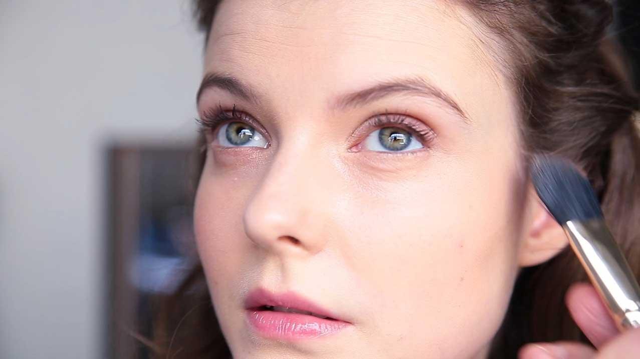 Anti-cernes : la crème anti-hémorroïdes est-elle vraiment efficace pour le  contour des yeux ? : Femme Actuelle Le MAG