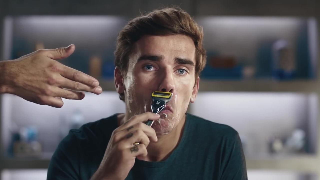 FEMME ACTUELLE - La nouvelle pub Gillette avec Antoine Griezmann