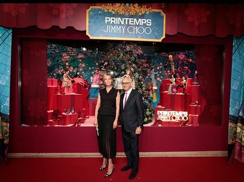 Uma Thurman inaugure les vitrines de Noël du Printemps
