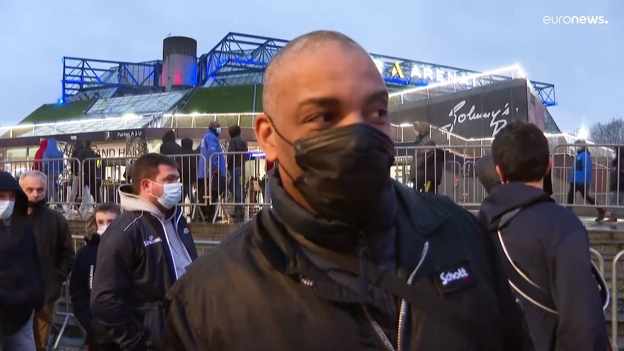 Trotz Inzidenz von mehr als 2000: 16 000 Menschen beim Basketball in Paris
