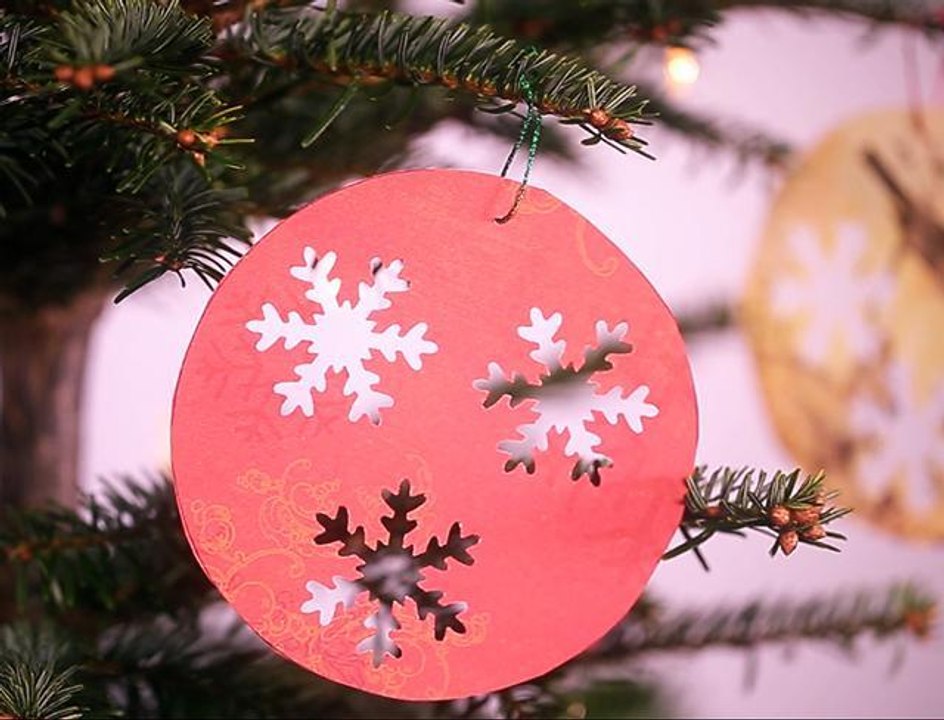 Facile, une boule de Noël à faire avec les enfants