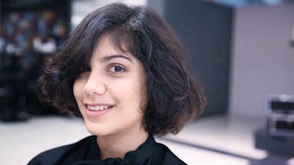 Vidéo : le carré court pour cheveux bouclés