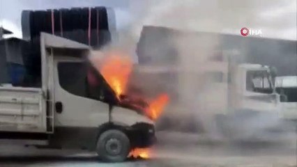 Kamyonette çıkan yangını beton mikseri söndürdü