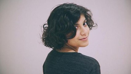 Vidéo : les boucles au fer à lisser