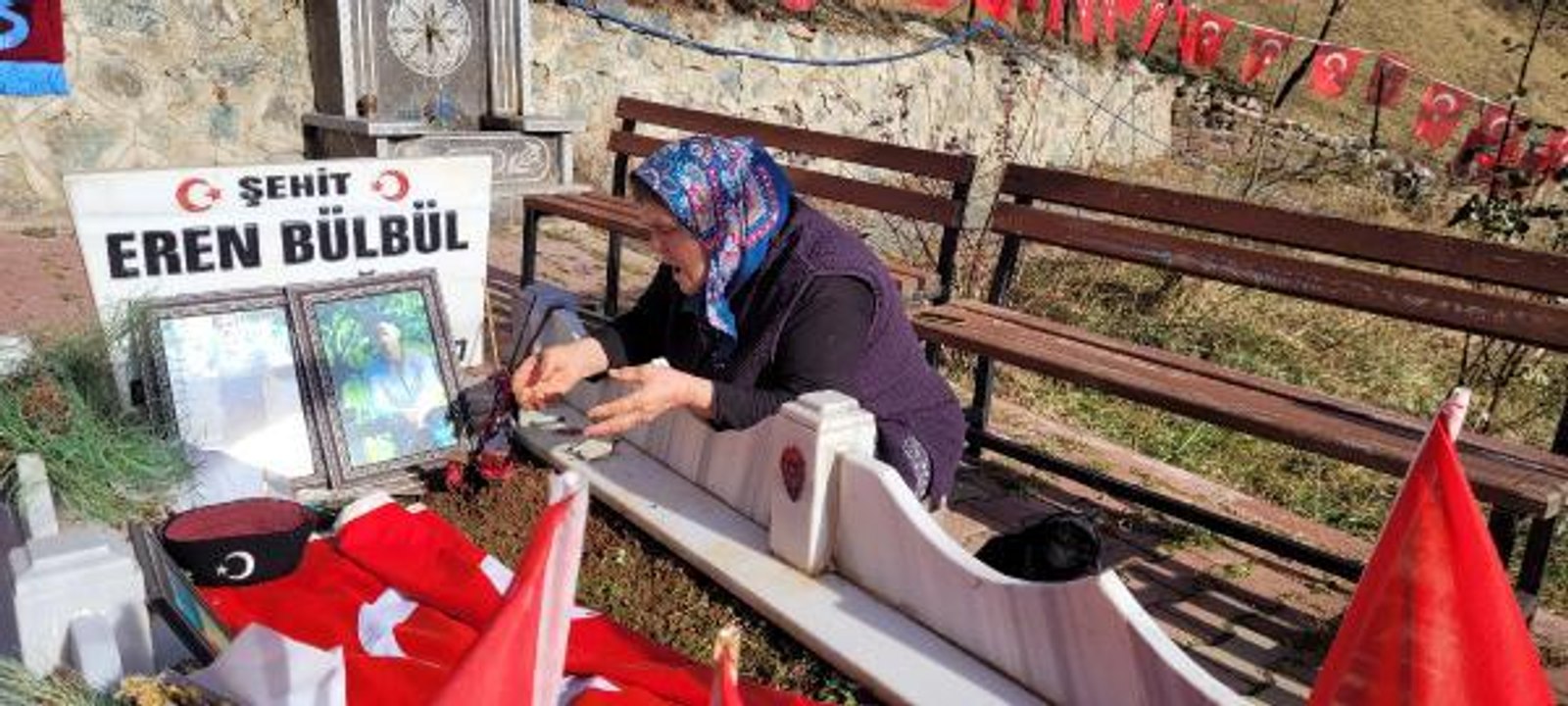 ŞEHİT EREN BÜLBÜL'ÜN ANNESİ OĞLUM İÇİN ÇEKİLEN FİLMİ İZLEMEK ZOR OLACAK