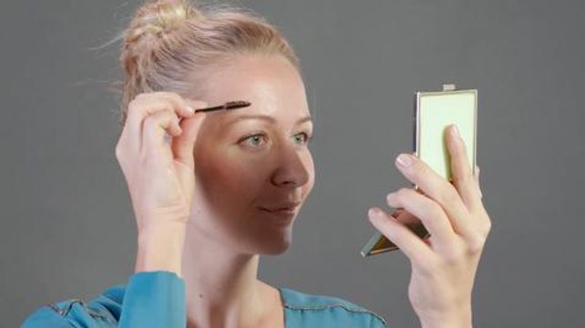 L'épilation des sourcils