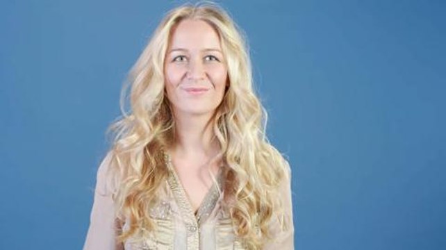 Tutoriel coiffure : les boucles naturelles