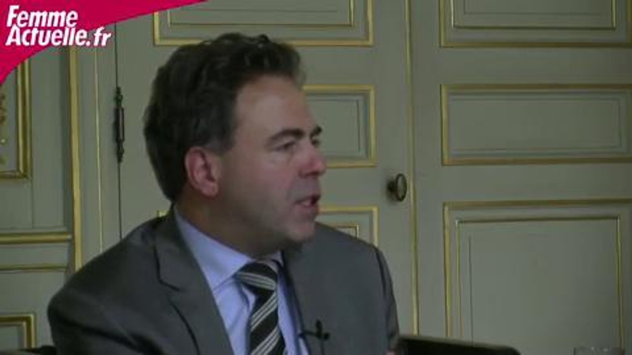 Luc Chatel interviewé par des lectrices de Femm...
