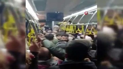 Otobüsteki yer verme kavgasında otobüsün içi savaş alanına döndü