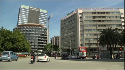 Espagne: Endetté, le groupe de télécoms Telefónica est parvenu à un accord avec les syndicats pour supprimer près de 15% de ses effectifs, soit 2.700 départs volontaires - VIDEO