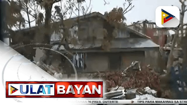 Mga biktima ng Bagyong Odette sa Cebu, patuloy ang pagsisikap na maayos ang mga nasira nilang bahay; Pinagtagpi-tagping yero, nagsisilbing silong laban sa sama ng panahon ng ilang taga-Sitio Lub-ang