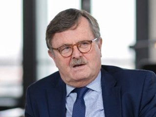 Ärztechef Montgomery: Fehlende Corona-Zahlen "mehr als peinlich"