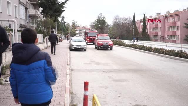 Son dakika haber | İTFAİYECİLER TRAFİK KAZASINDA ÖLEN ÇAVUŞLARININ TORUNUNA SÜRPRİZ YAPTI