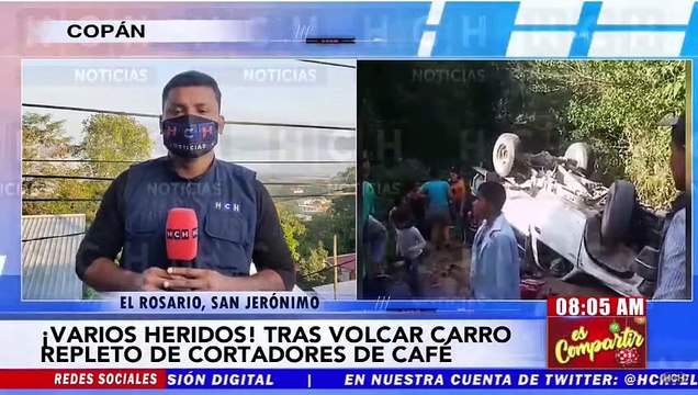 ¡Pudo ser tragedia! Pickup termina “llantas arriba” tras volcar en carretera hacia Santa Cruz de Yojoa