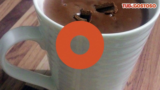 Chocolate quente cremoso e simples