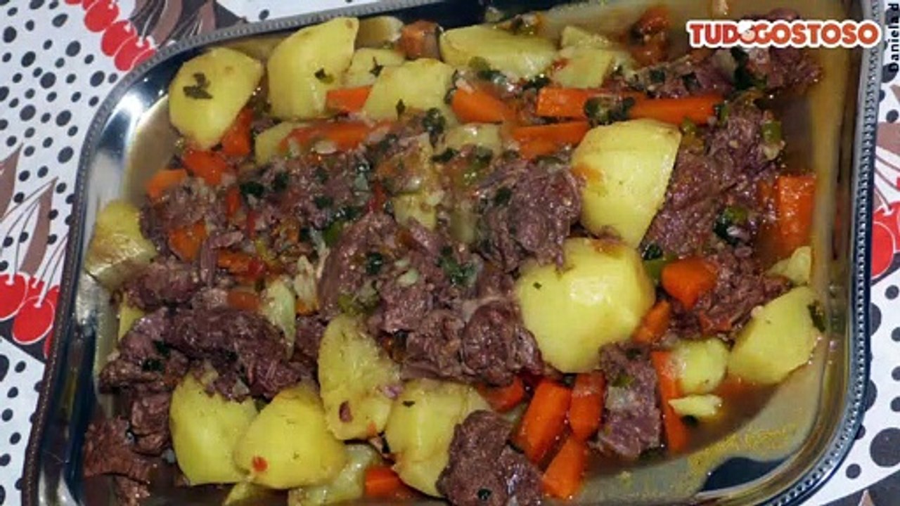 Carne de panela com legumes