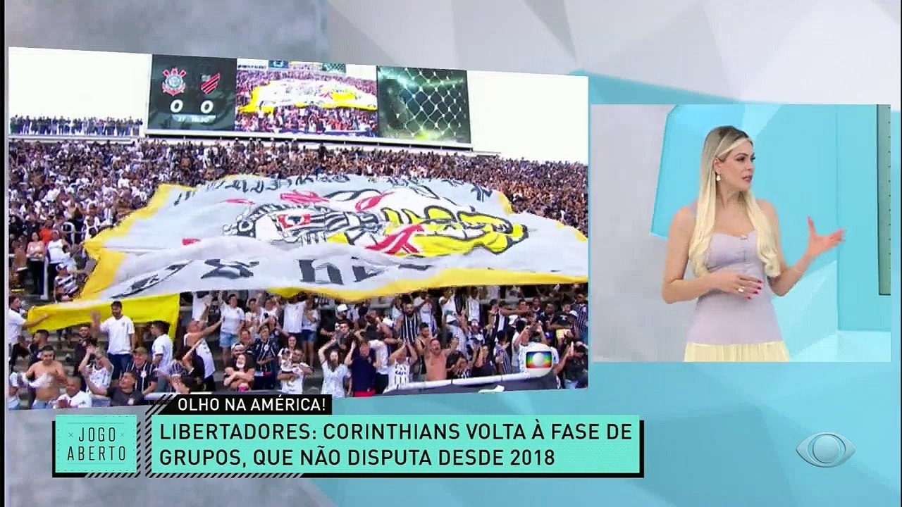 ELE TÁ DEMAIS! Os comentaristas debateram sobre a Libertadores de 2022 e o Ronaldão não perdeu tempo e disse que o Timão vai chegar forte para a competição. E ainda cutucou...#jogoAberto
