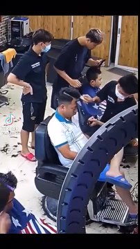 Quand le sabot de la tondeuse saute... boulette de coiffeur