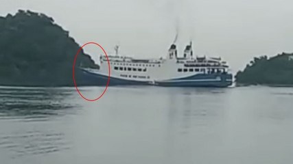 Cuaca Buruk, KMP Amadea Kandas dan Terjebak di Pulau Kandang Lunik