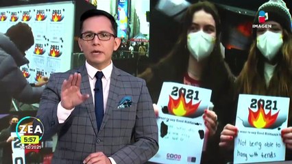 Queman cartas en Nueva York para despedir al 2021