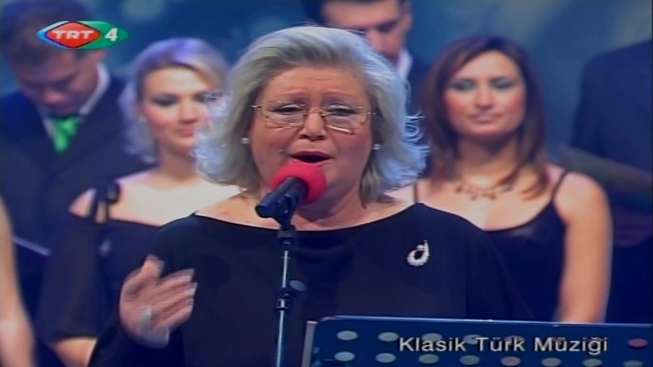 İnci Çayırlı / Aşk denilen ateşe yanalım mı