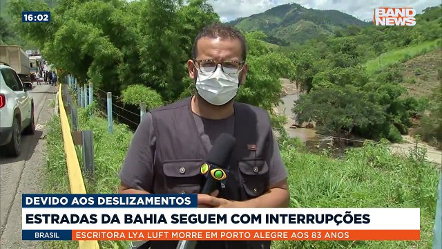 As fortes chuvas que castigaram o estado da Bahia nos últimos dias cessaram e a água começa a baixar nas regiões mais afetadas.Saiba mais em youtube.com.br/bandjornalismo#BandNews20anos #Chuva #bahia #estradas