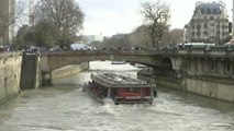 Se impone en París la mascarilla obligatoria en exteriores