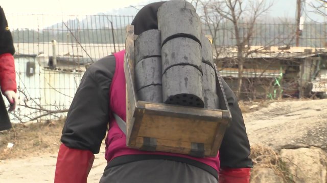 코로나 한파로 움츠러든 연말... 이웃과 따뜻한 온기 나눠요 / YTN