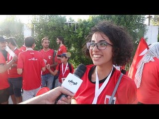 البنات بتعمل ايه عند ستاد القاهرة.. ملناش في الكورة جايين نهيص