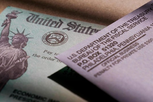 As Pandemic Continues, Americans Are Receiving Less Federal Aid