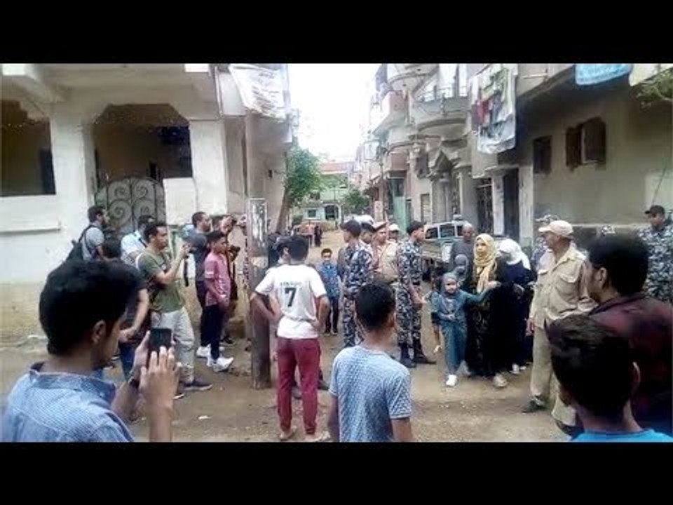 تجمع الأهالي يمنع خروج صلاح  لأداء صلاة العيد في ساحة الخلاء