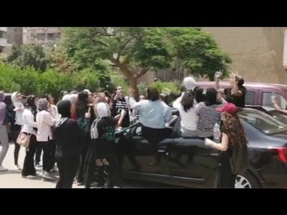 على طريقة روبي طالبات الثانوية يرقصن على نغمات ليه بيداري كده