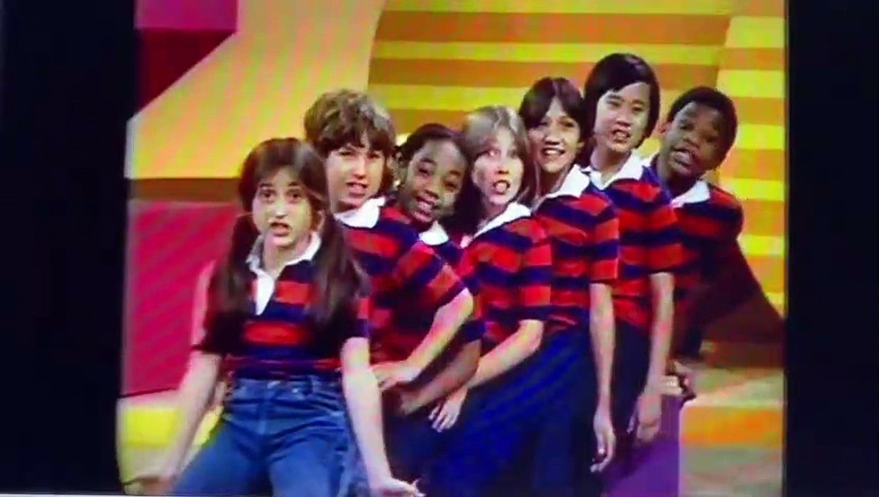 Zoom Address Song (19771978) video Dailymotion