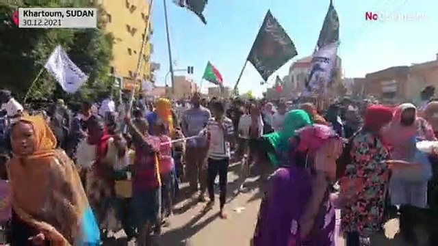 شاهد: الاحتجاجات ضد الانقلاب تتواصل في السودان ومقتل 4 متظاهرين برصاص الأمن