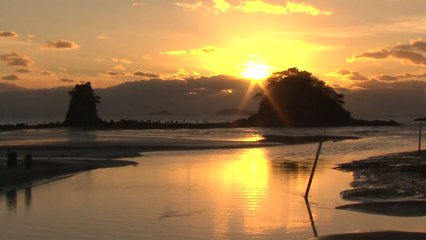 태안 꽃지해수욕장 올해 마지막 해넘이...축제 취소로 한산 / YTN
