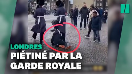 À Londres, un garde royal marche sur un enfant, les autorités s'expliquent