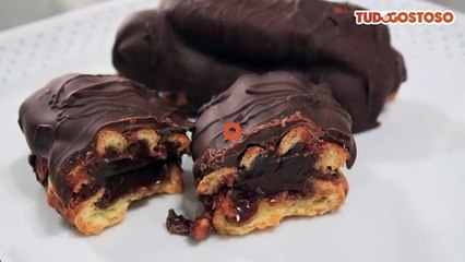 Bomba de chocolate fácil e deliciosa