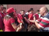 بتشجيع وورد.. مصريون يؤازرون منتخب المغرب أمام كوت ديفوار