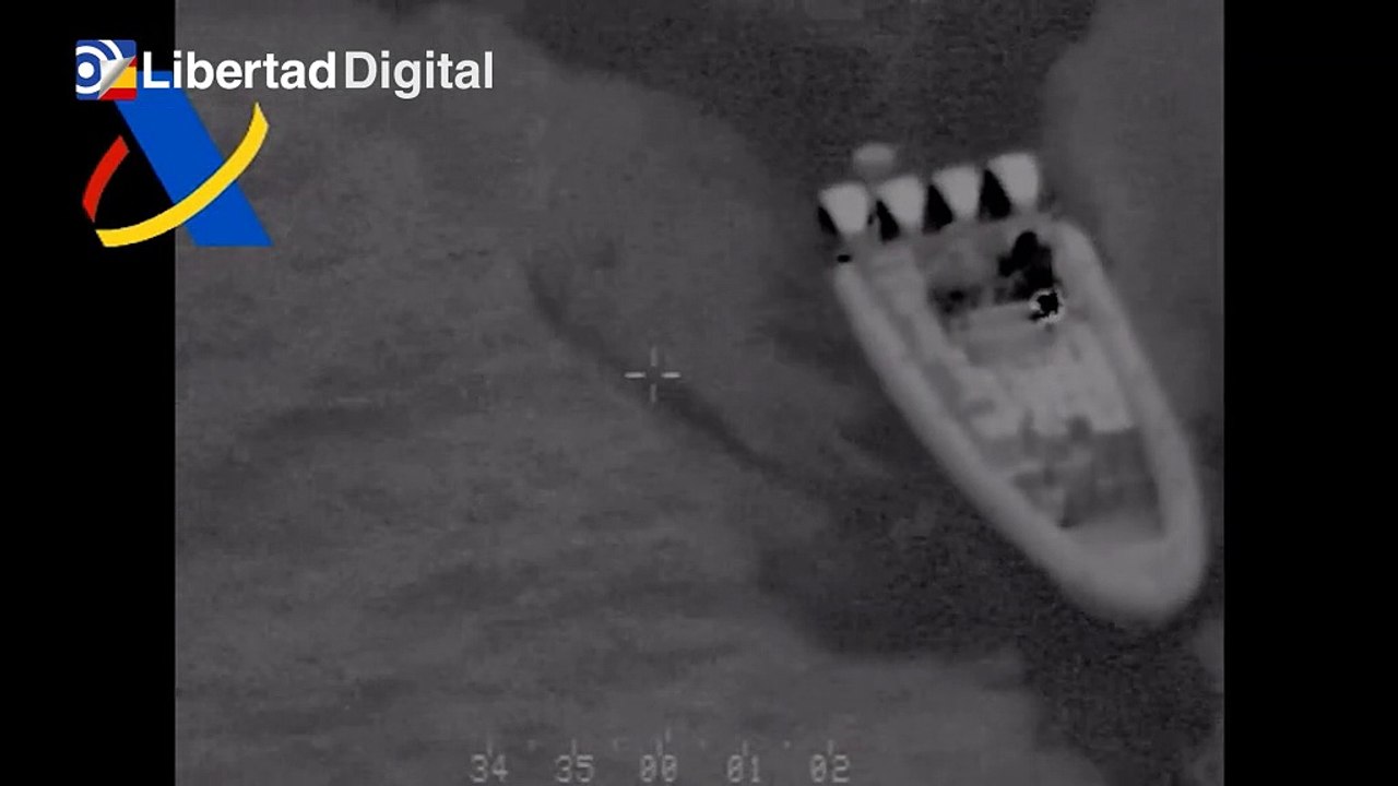 Intervenida una 'narcolancha' nodriza con 4.700 kilos de hachís en el estrecho de Gibraltar